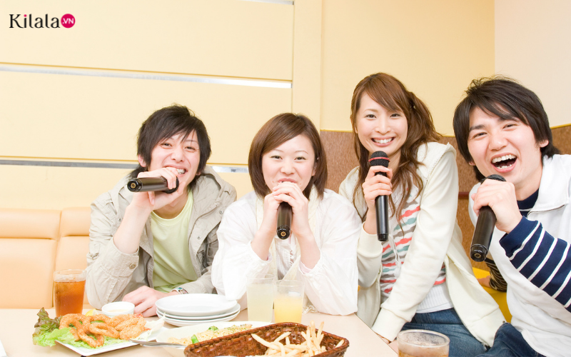 karaoke là loại hình giải trí được ưa chuộng karaoke là loại hình giải trí được ưa chuộng